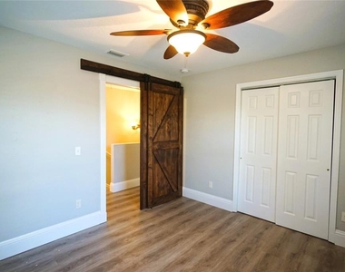317 W Hanlon Street - Photo Thumbnail 24