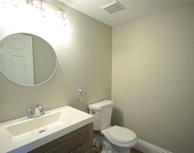 317 W Hanlon Street - Photo Thumbnail 13
