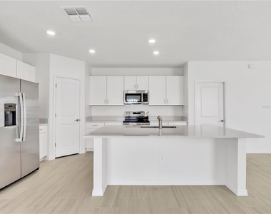 8505 Bella Mar Trail - Photo Thumbnail 10
