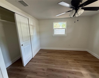 4930 72nd Street N - Photo Thumbnail 4
