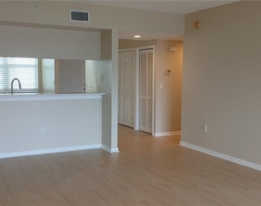1200 Country Club Drive - Photo Thumbnail 11
