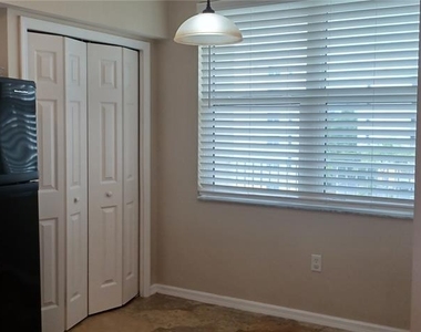 1200 Country Club Drive - Photo Thumbnail 6