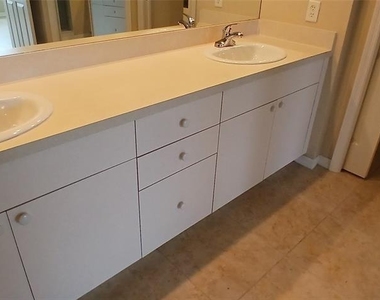 1200 Country Club Drive - Photo Thumbnail 19