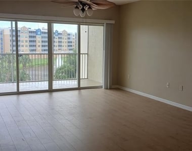 1200 Country Club Drive - Photo Thumbnail 9