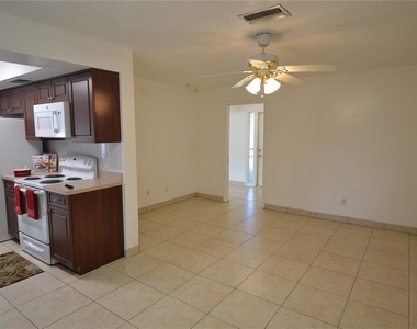2357 White Oak Circle - Photo Thumbnail 5