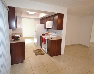 2357 White Oak Circle - Photo Thumbnail 4