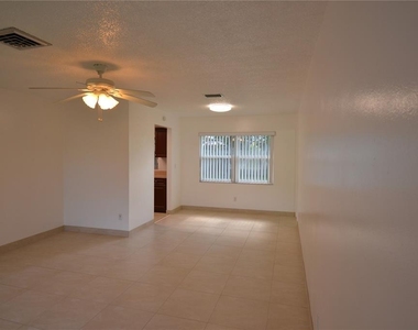 2357 White Oak Circle - Photo Thumbnail 30
