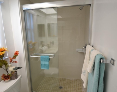 2357 White Oak Circle - Photo Thumbnail 20