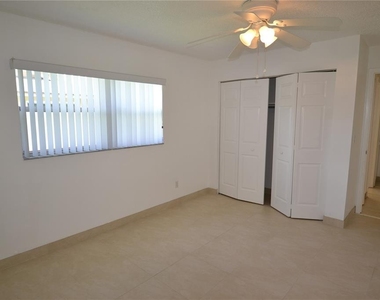 2357 White Oak Circle - Photo Thumbnail 13
