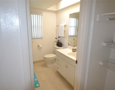 2357 White Oak Circle - Photo Thumbnail 9