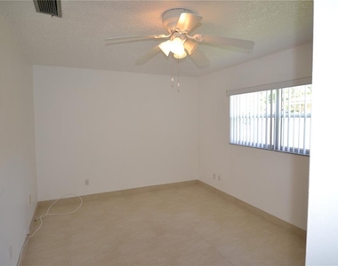 2357 White Oak Circle - Photo Thumbnail 12