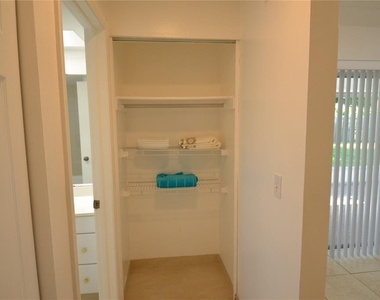 2357 White Oak Circle - Photo Thumbnail 14