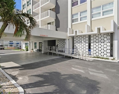 17408 Gulf Boulevard - Photo Thumbnail 13