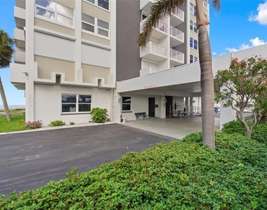 17408 Gulf Boulevard - Photo Thumbnail 15