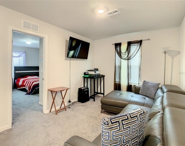 30344 Marquette Ave - Photo Thumbnail 21