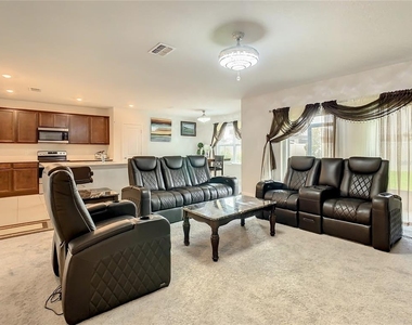 30344 Marquette Ave - Photo Thumbnail 12