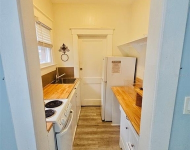 2301 N Jefferson Street - Photo Thumbnail 12