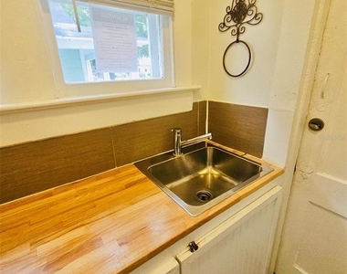 2301 N Jefferson Street - Photo Thumbnail 13