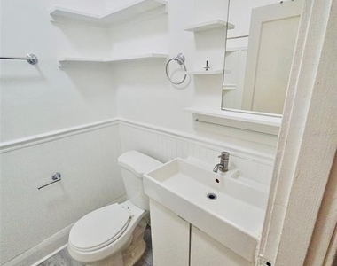 2301 N Jefferson Street - Photo Thumbnail 16