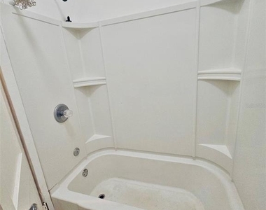 2301 N Jefferson Street - Photo Thumbnail 15