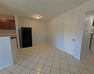 2 N Fernwood Avenue - Photo Thumbnail 1
