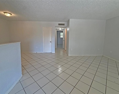 2 N Fernwood Avenue - Photo Thumbnail 4