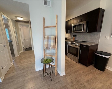 4985 Cobia Drive Se - Photo Thumbnail 4