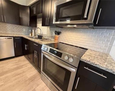 4985 Cobia Drive Se - Photo Thumbnail 2