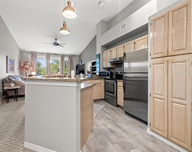 1039 Normandy Trace Road - Photo Thumbnail 8