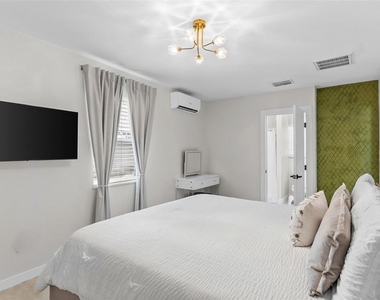 4104 W Knights Avenue - Photo Thumbnail 17