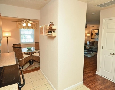 3889 Pompano Drive Se - Photo Thumbnail 10