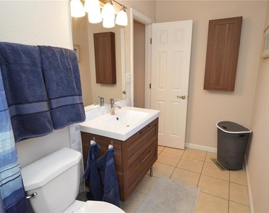 3889 Pompano Drive Se - Photo Thumbnail 23