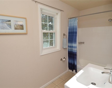 3889 Pompano Drive Se - Photo Thumbnail 22