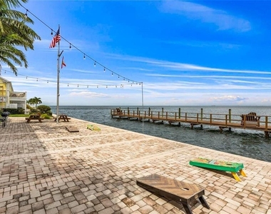 3889 Pompano Drive Se - Photo Thumbnail 78