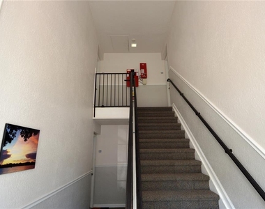 3889 Pompano Drive Se - Photo Thumbnail 4