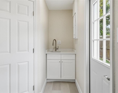 6338 Aberdeen Ave - Photo Thumbnail 22