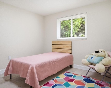 6338 Aberdeen Ave - Photo Thumbnail 15