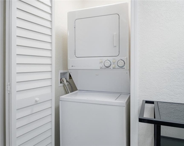6338 Aberdeen Ave - Photo Thumbnail 9