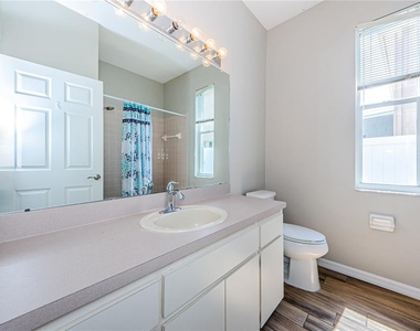 4801 Augusta Avenue - Photo Thumbnail 7