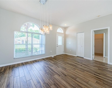 4801 Augusta Avenue - Photo Thumbnail 5