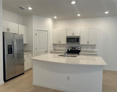 2358 Paravane Way - Photo Thumbnail 14
