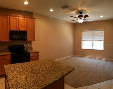 2841 Girvan Drive - Photo Thumbnail 6