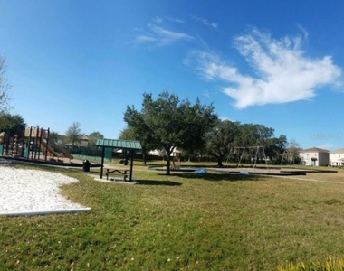 2841 Girvan Drive - Photo Thumbnail 38