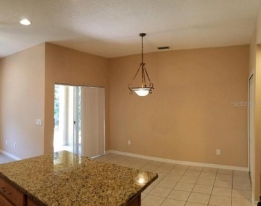 2841 Girvan Drive - Photo Thumbnail 7