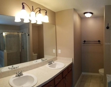 2841 Girvan Drive - Photo Thumbnail 18