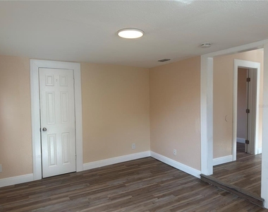 2514 W Saint John Street - Photo Thumbnail 19