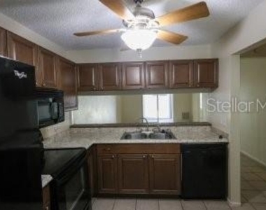 1155 Thayer Street - Photo Thumbnail 3