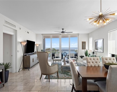 1325 Snell Isle Boulevard Ne - Photo Thumbnail 17