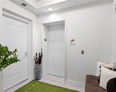 1325 Snell Isle Boulevard Ne - Photo Thumbnail 11