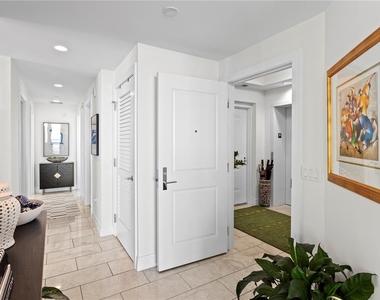 1325 Snell Isle Boulevard Ne - Photo Thumbnail 12
